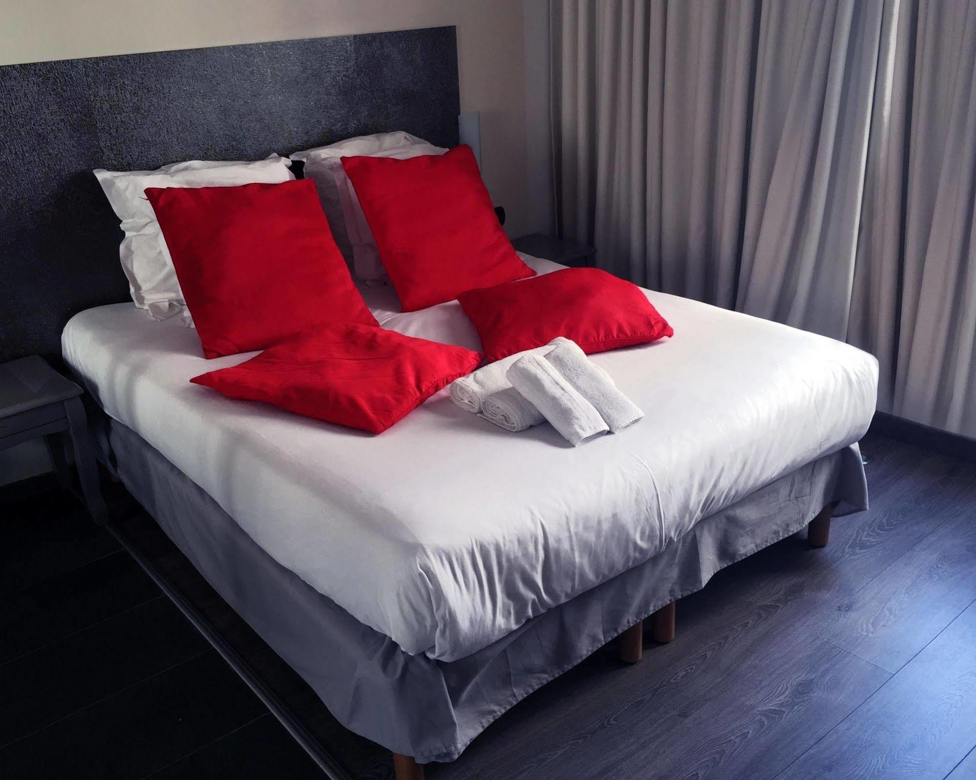 The Element Hotel Paris Exteriör bild